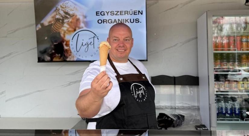 Megnyílt Ajka egyetlen organikus fagyizója – világbajnok fagylaltmester áll mögötte videó