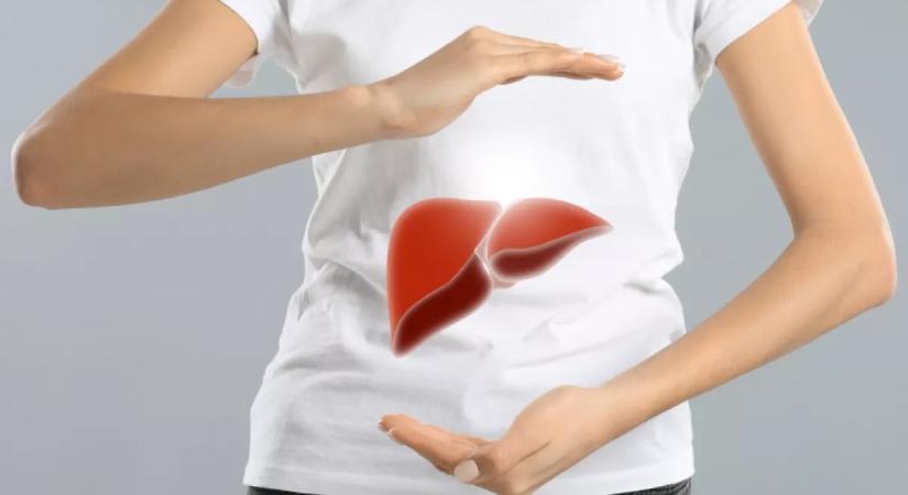 Ez az ártalmatlannak tűnő főzési szokás súlyosan károsítja a májat, mégis rengetegen csinálják nap mint nap