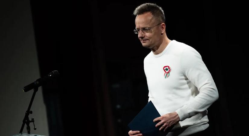 Szijjártó Péter: A jelenlegi nehézségek közepette a nullkilométeres bohócok csak bajt hoznak