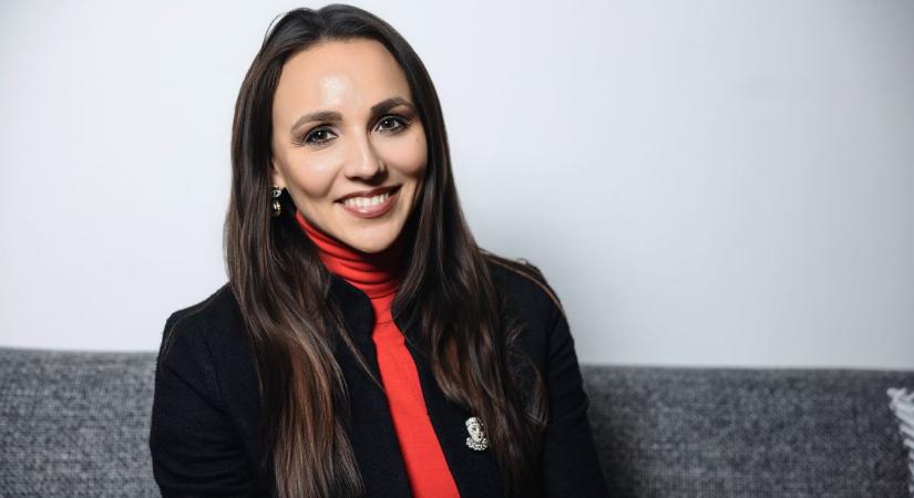 Gyerekek millióit teszik tudatosan és büntetlenül függővé a digitális cégek – interjú a Nők Hangja Alapítvány elnökével