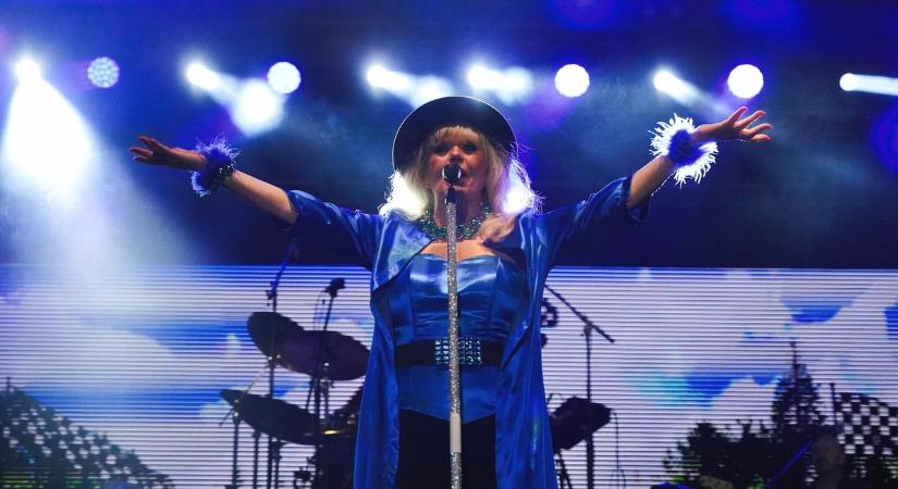 Széthullott a Neoton: két tag távozása után megszólalt Csepregi Éva