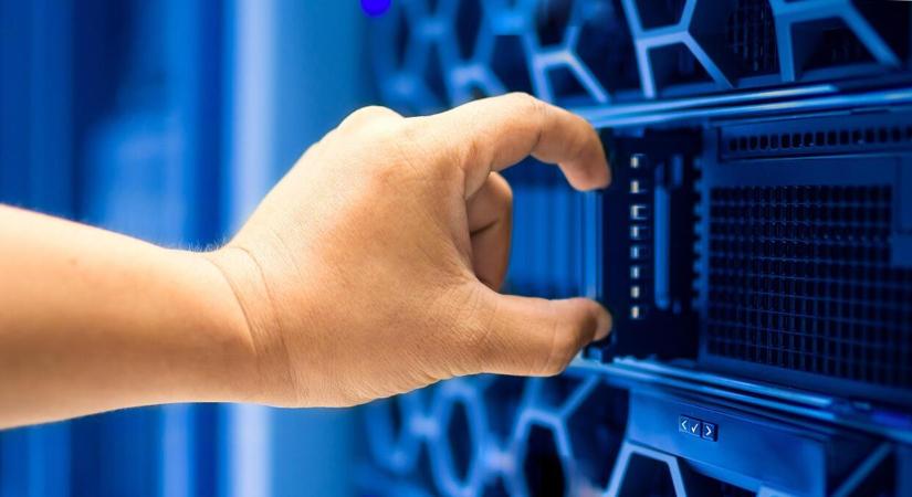 Webtárhely vagy VPS: melyik felel meg jobban az igényeidnek?