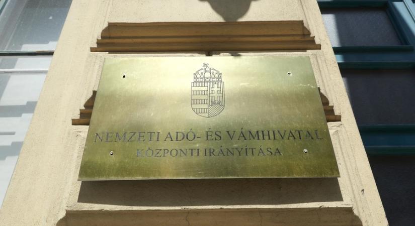 NAV: hétfőig lehet kérni az szja-bevallási tervezetek postázását