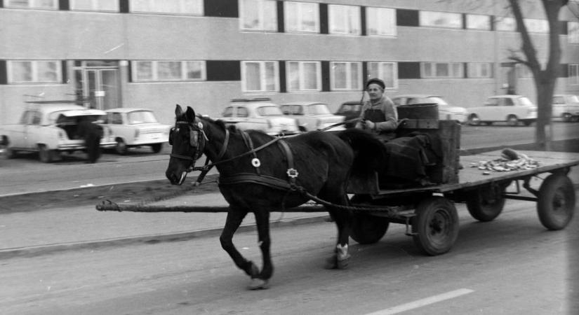 Fotókon az Örs vezér tere fordulatos története