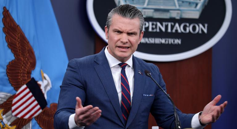 Nekiesett a médiának az amerikai védelmi miniszter az Iránról szóló beszámolók miatt