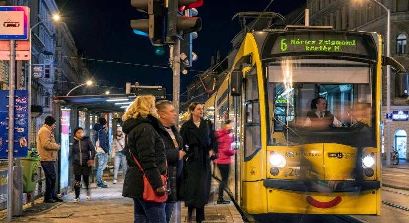 Megint rajtunk röhög az internet, furcsa jelenetet fotóztak a budapesti forgalomban