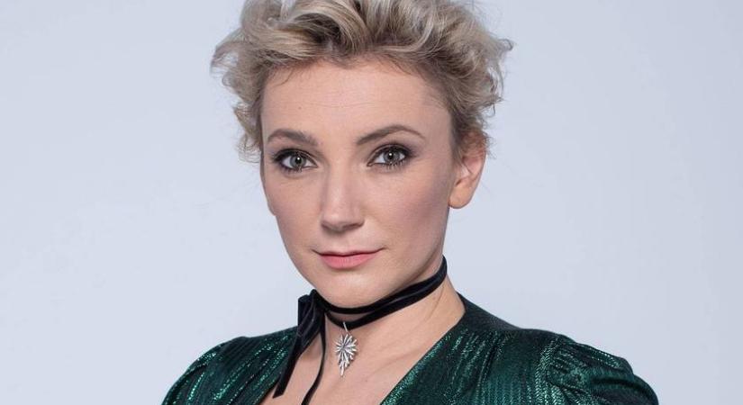 Borbély Alexandra fiatalkori fotón: rá sem ismerni sötétebb hajjal