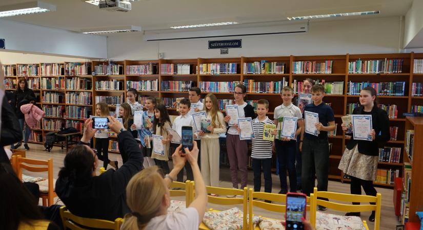 A könyvtárral „barangolhattak a nagyvilágban” és még jutalmat is kaptak