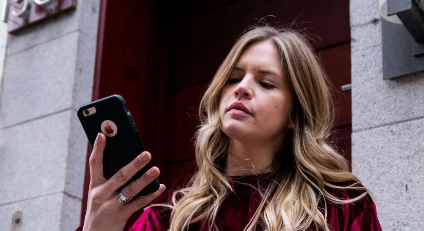 Akkora a baj, hogy még a nagyon régi iPhone-okat is frissíteni kell