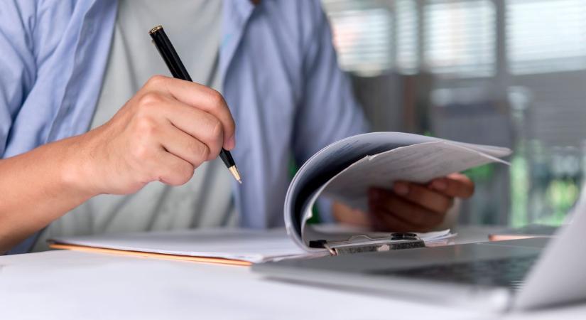 Szja-bevallás 2026: itt vannak a tervezetek, megcsinálta a NAV – most mindenki megnézheti, mennyi adót kell fizetnie