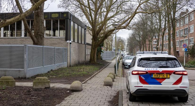 Robbanás volt egy amszterdami zsidó iskolánál