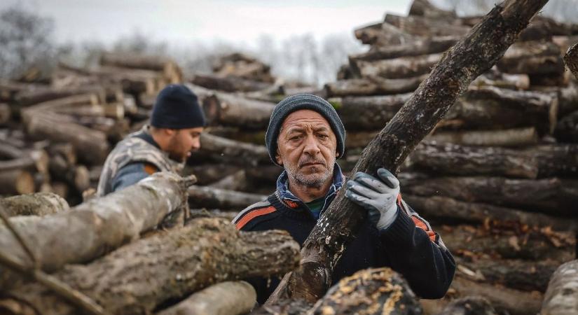 Támogatást kapnak a családok, márciusban mindenki átveheti