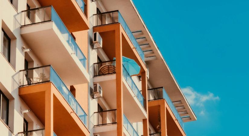 Egyre kevesebb a befektető, de a Balatonnál már így is 4–5 millió a négyzetméterár!