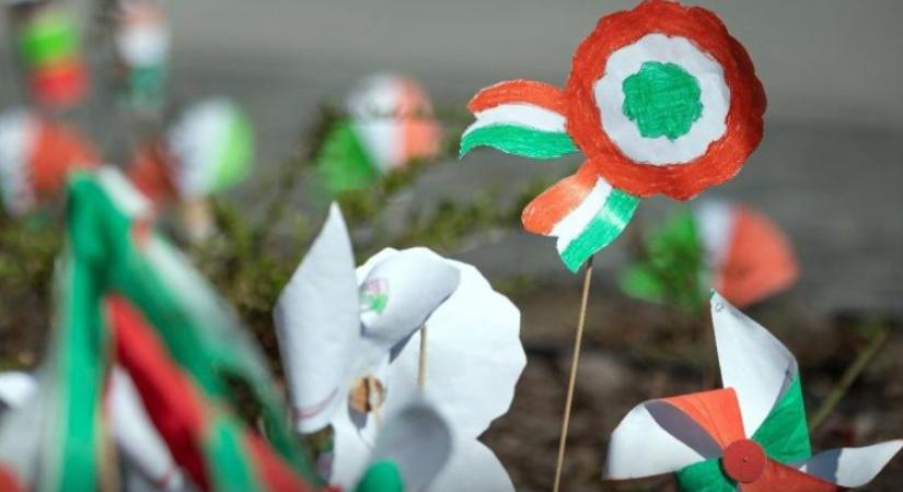 Ünnepi műsorokkal készülnek a közmédia rádiócsatornái március 15-re