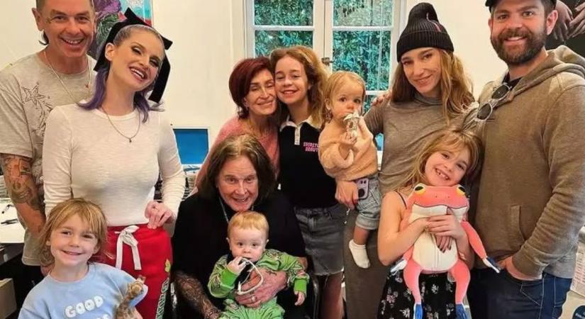 Megszületett Ozzy Osbourne unokája – meglepő nevet kapott a kislány