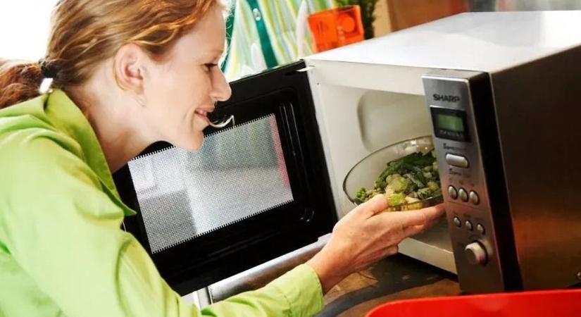 Robbanás a konyhában: vannak dolgok, amelyek azonnal kivégzik a mikródat