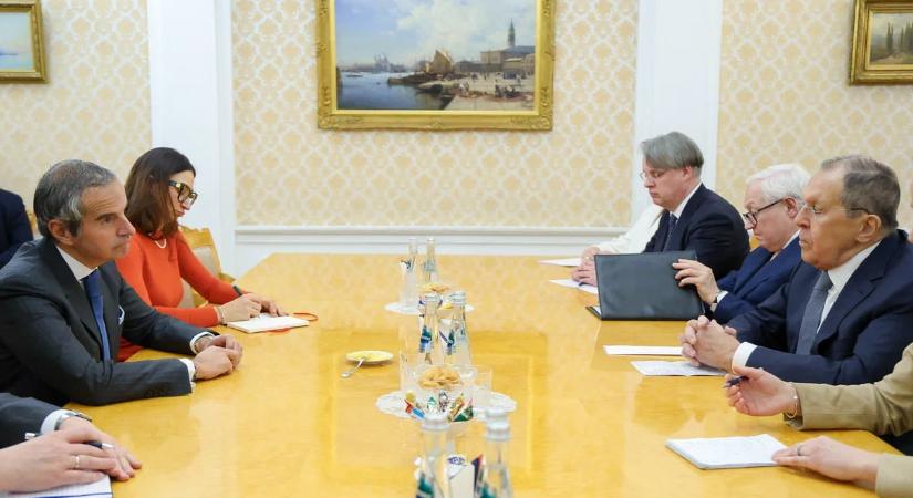 Az iráni nukleáris létesítményekről és a Zaporizzsjai Atomerőműről tárgyalt Lavrov és Grossi