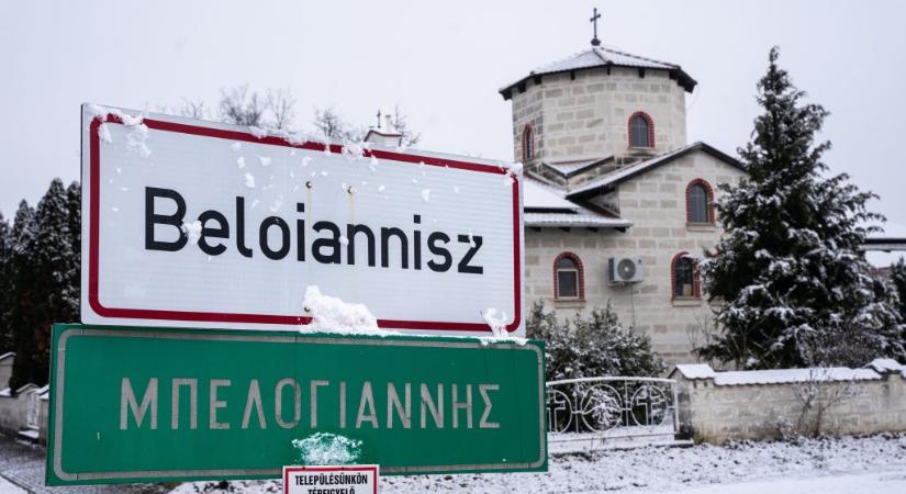 Beloianniszban, a görög faluban a paptól tudtuk meg, ki nyeri a választást