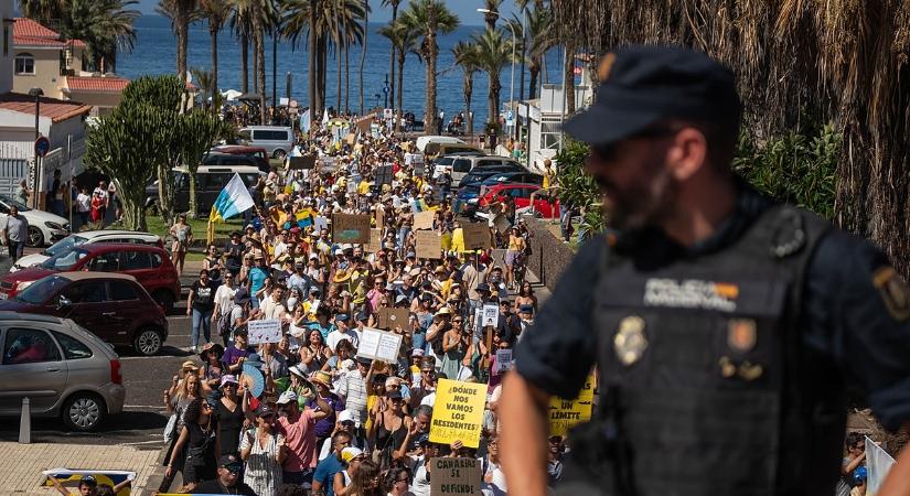 Meg sem várják a szezont, már elüldözik a turistákat a magyarok kedvenc szigetéről