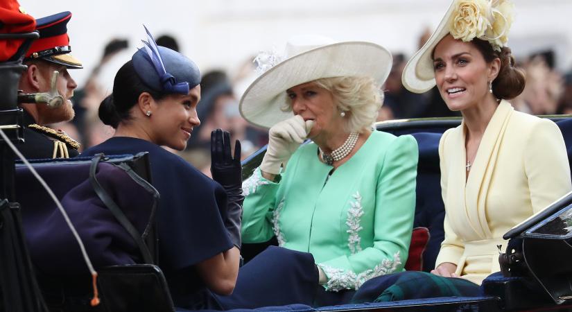 Újabb királyi botrány: Kamilla királyné szörnyű dolgot állított Meghan Markle-ről