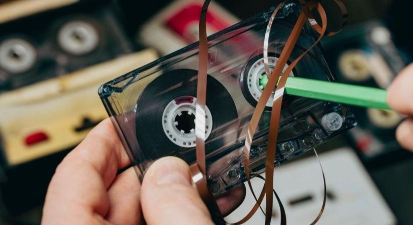 Ezek a retro tárgyak sok dunaújvárosit visszarepítenek a gyerekkorába  videó