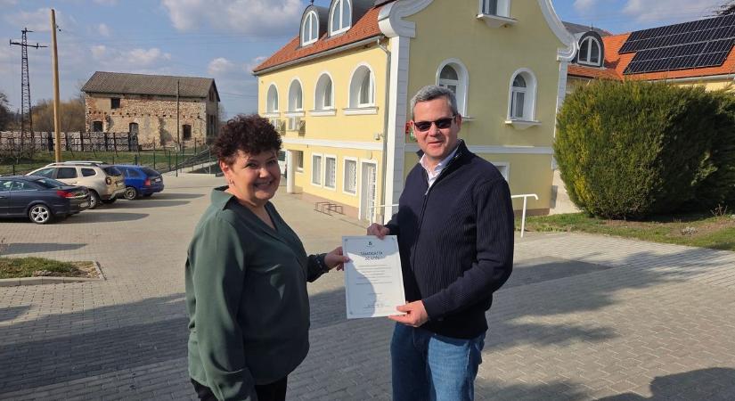 Újabb településeknek jelentett be támogatást Takács Péter