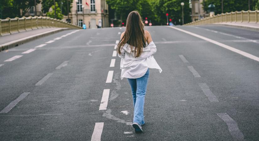 A lányok világszerte egyre korábban érnek szexuálisan, de miért?