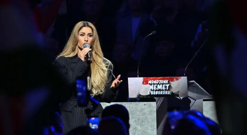 Érdemkeresztet kapott a Fidesz eseményein visszatérően fellépő Radics Gigi