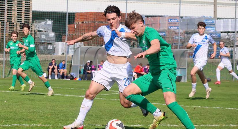 Kulcsember tért vissza, fontos rangadót nyert a Paks! (galéria)