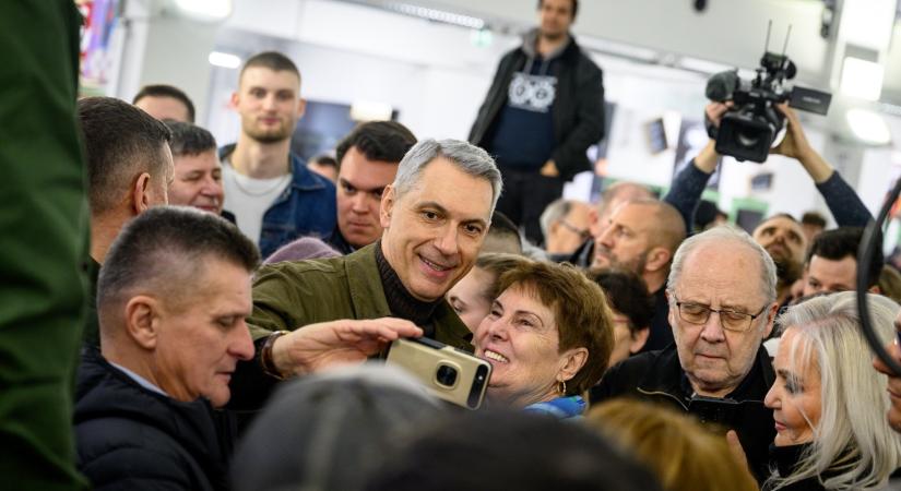 A szombathelyi DPK-gyűlésen is feltűnt a fideszesek nagy barátja, a vasi Magyar Péter