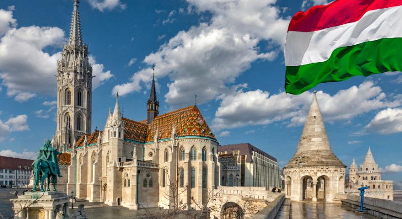 Az időjárás nem rondít bele a nemzeti ünnepbe