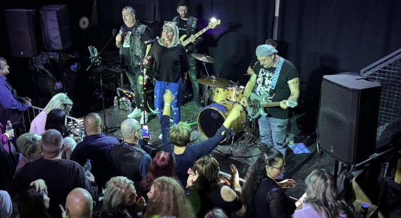 A koncert, amelyen megállt az idő – az Ildi Rider zenekar most is tarolt (Fotókkal)