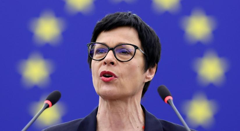 Már megint titkosrendőri ügybe keveredett az EU bővítési biztosa