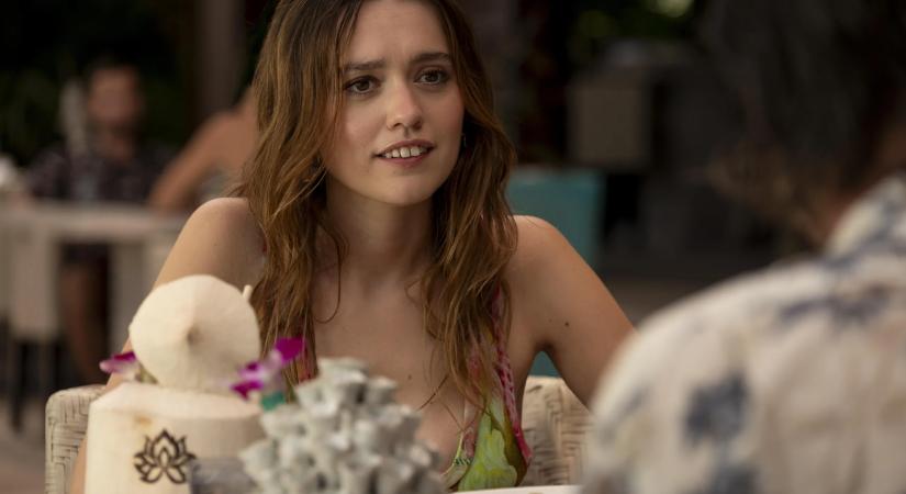 Ezt látnod kell: Jane Eyre-sorozat készül A Fehér Lótusz sztárjával a főszerepben