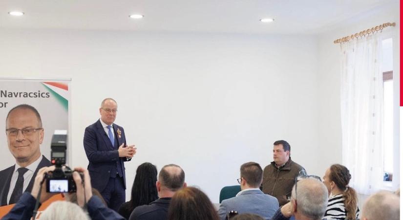 Navracsics Tibor Vigántpetenden találkozott a helyiekkel