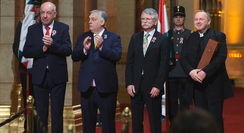 Orbán Viktor gratulált az idei Kossuth- és Széchenyi-díjasoknak