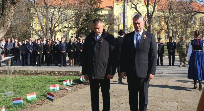 Tisza-tó-szerte megemlékeztek a magyar szabadság hőseiről