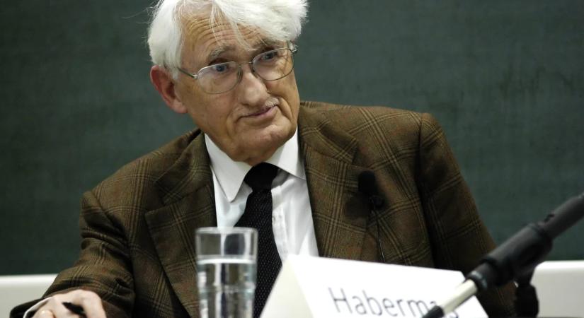 Meghalt Jürgen Habermas, a modern európai gondolkodás egyik legnagyobb alakja