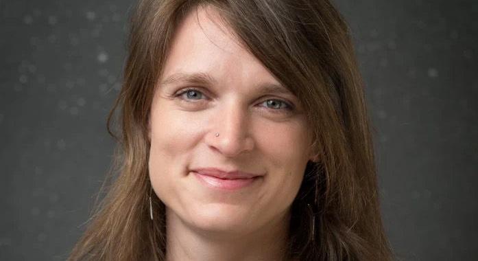 A Jövő Csillagászai: Tarczay-Nehéz Dóra és a csillagok környezete