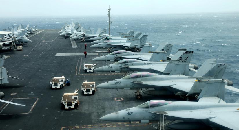 Donald Trump kemény figyelmeztetést küldött, hatalmas katonai műveletre készül