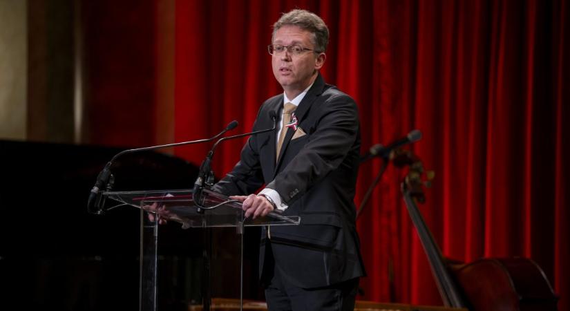 Hankó Balázs: Büszkék lehetünk kultúránkra