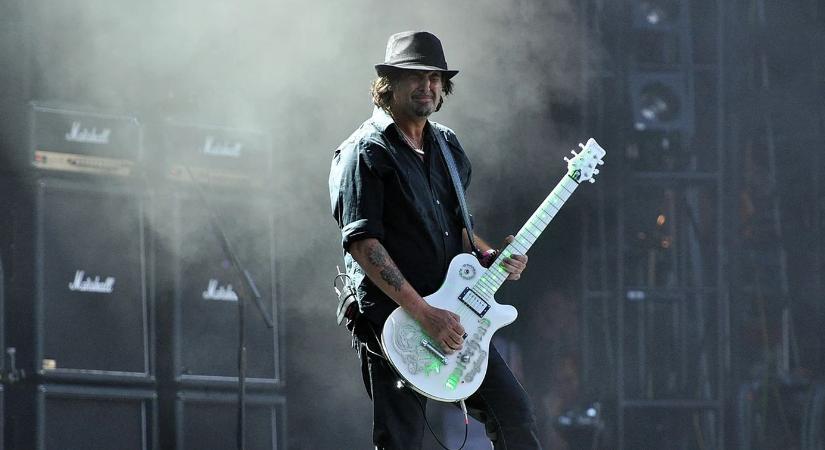 Elhunyt a Motörhead gitárosa, Phil Campbell
