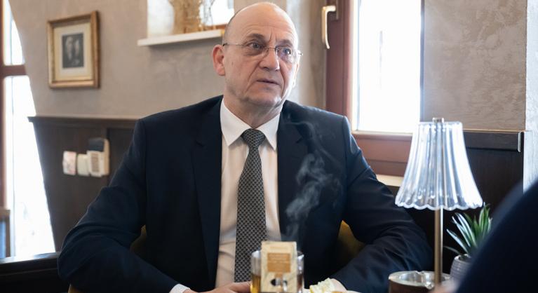 Felkerült a maffia halállistájára, mégis leszámolt az alvilággal