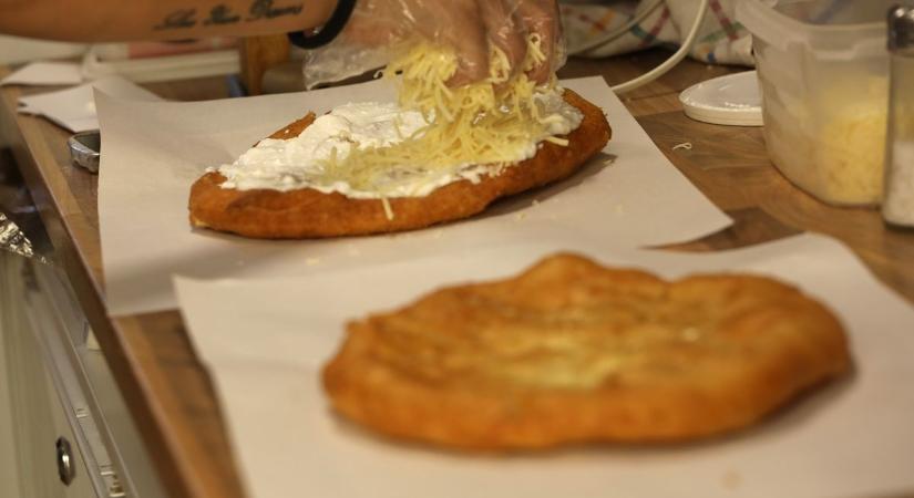 Eldőlt a szájban: olvasóink megmondták, melyik a legfinomabb lángos Zalában