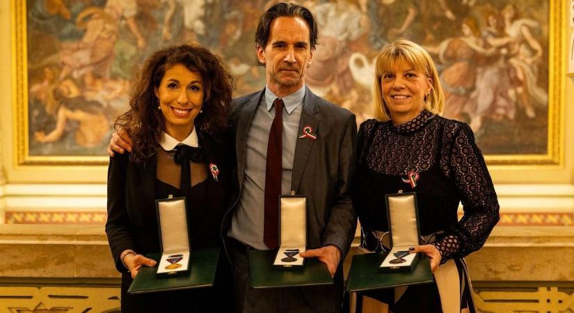 Nagy megtiszteltetés érte e Vörösmarty Színház kiváló kollégáit