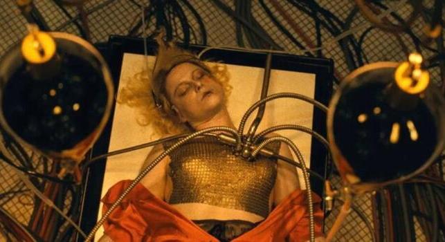 Frankenstein randira megy, és ebből születik egy feminista rémmese