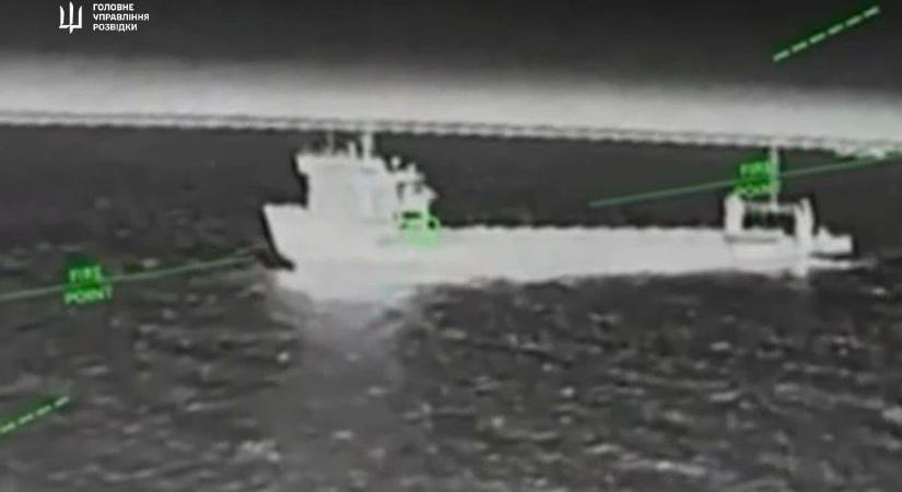 Ukrajna csapást mért két lőszerszállító orosz hajóra