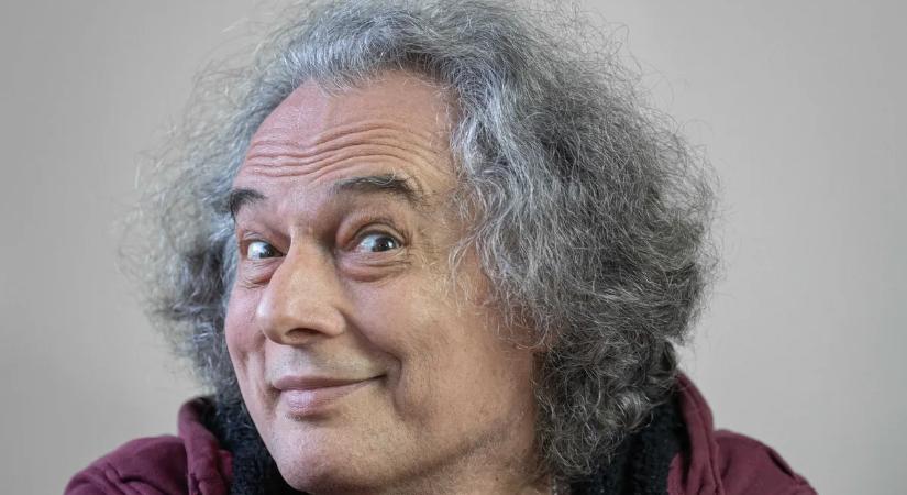 Luxuslakosztályra cserélte a tanyát a magyar nevettető: ide költözött Laár András!