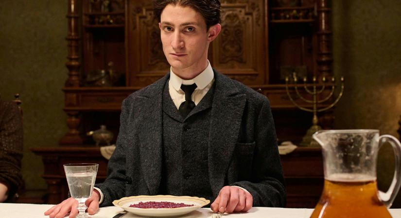 „Kafka lenyomta Svejket a cseh szuvenírpiacon, talán csak a Kisvakond veheti fel vele a versenyt” – interjú Agnieszka Holland rendezővel