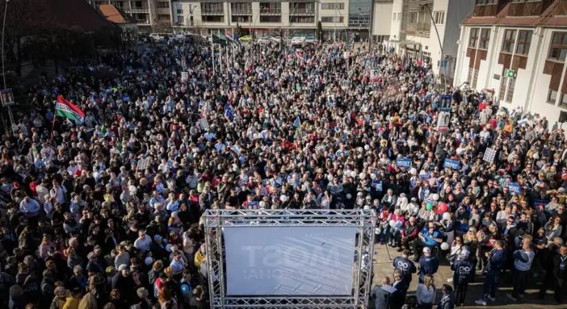 A Magyar Turisztikai Ügynökség mobiladatokkal méri meg a budapesti tömeget március 15-én